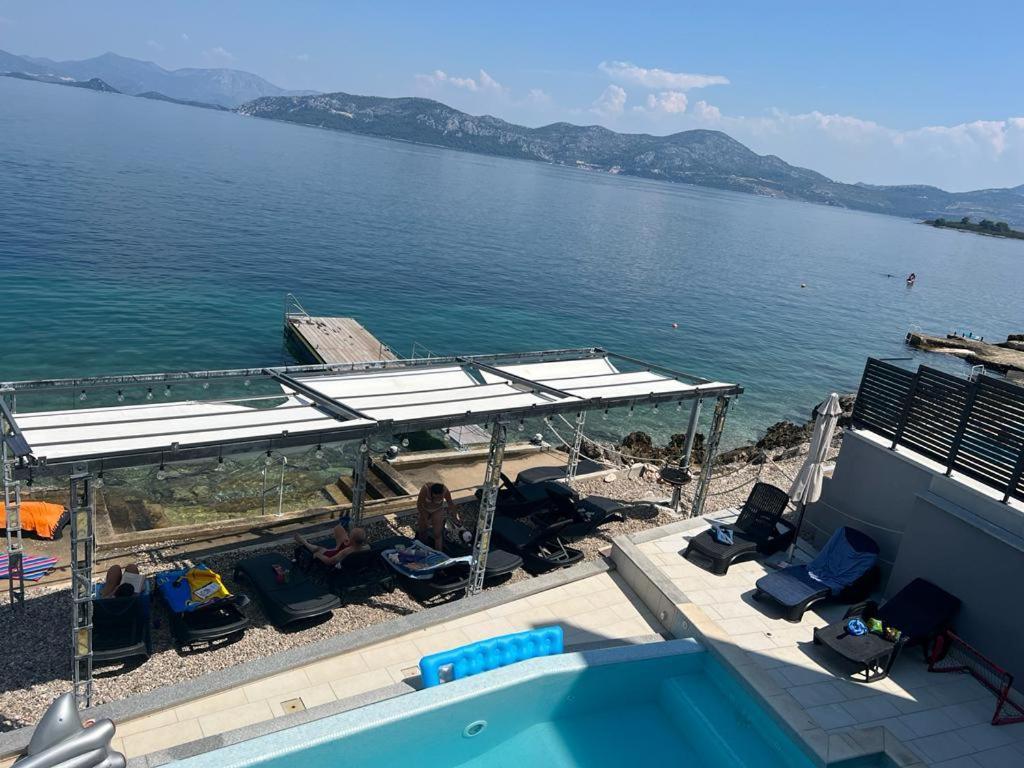 Apartments Poseidon Сресер Екстериор снимка