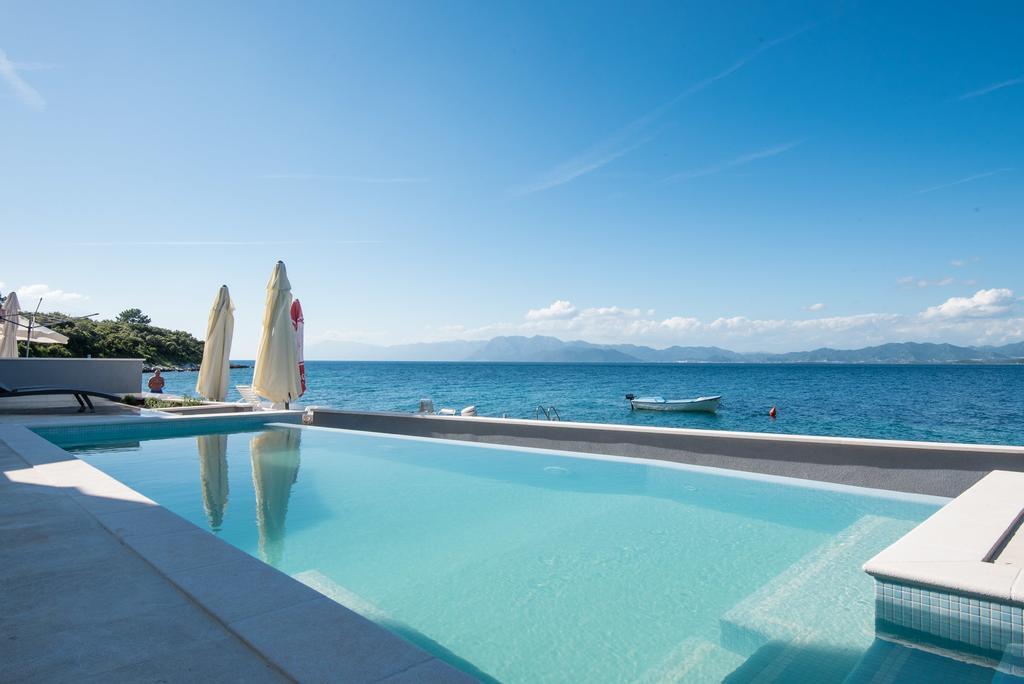 Apartments Poseidon Сресер Екстериор снимка